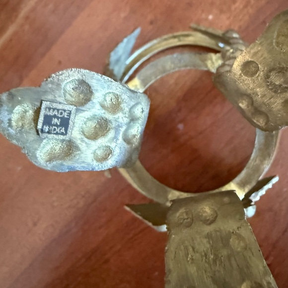 Vintage Brass 3 Footed Claw Plant Stand Candle Holder Grapes Vines Ornate Decor - Picture 9 of 10